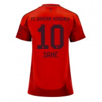 Camisa de time de futebol Bayern Munich Leroy Sane #10 Replicas 1º Equipamento Feminina 2024-25 Manga Curta